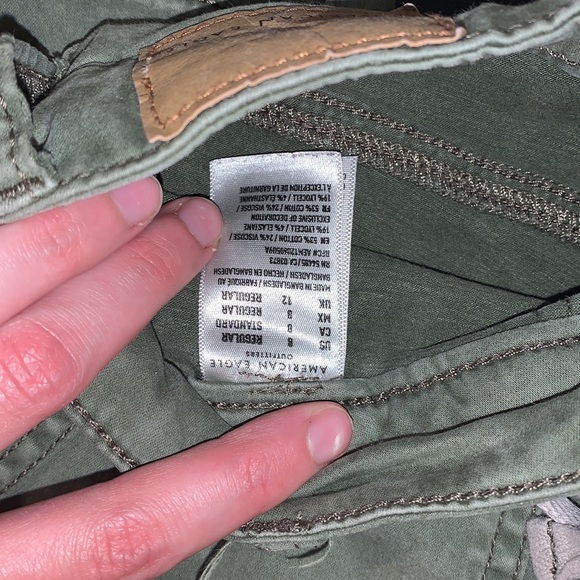 Army green cargo pants - Picture 2 of 3